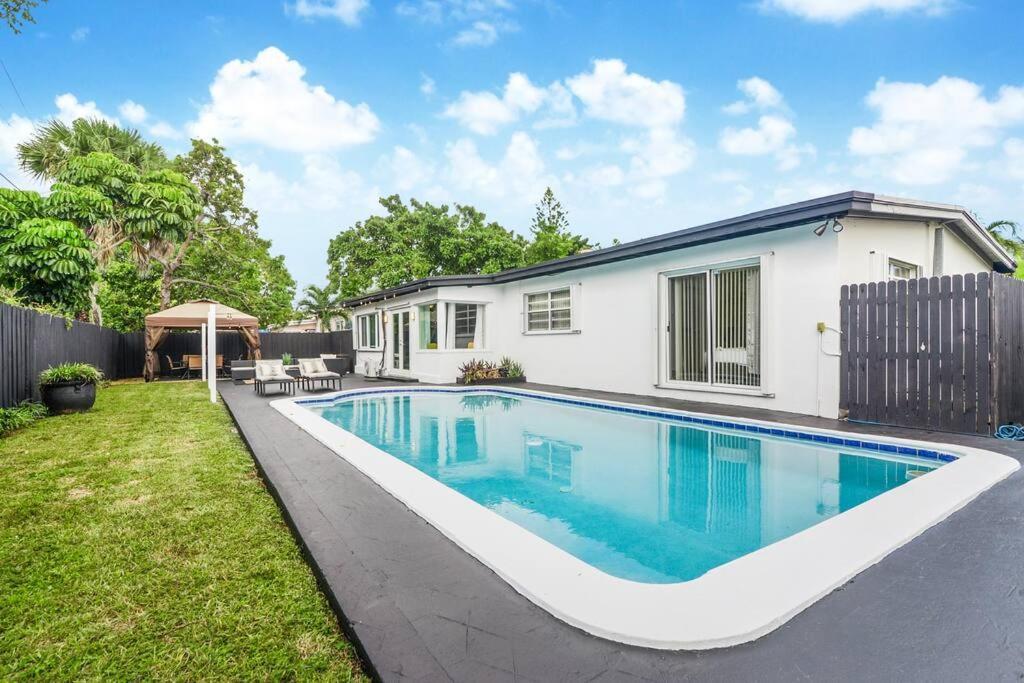 Hébergement de vacances Zen House W/pool+backyard+nature *